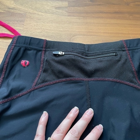 PEARL Izumi black cycling capris leggings - Picture 6 of 8